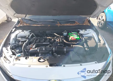 2018 Honda Accord Touring z USA, uszkodzony, nr VIN 1HGCV1F90JA043812